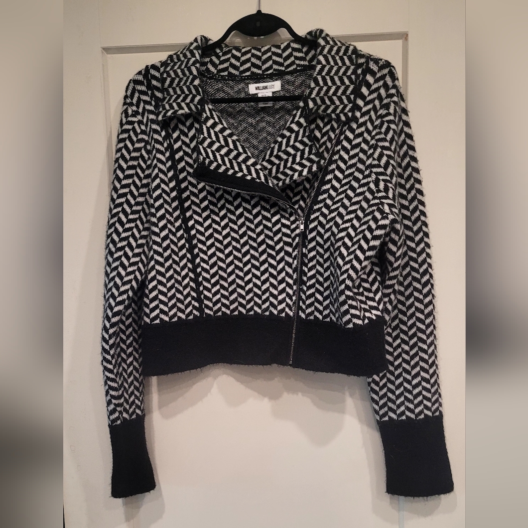 Chic Sweater/Jacket